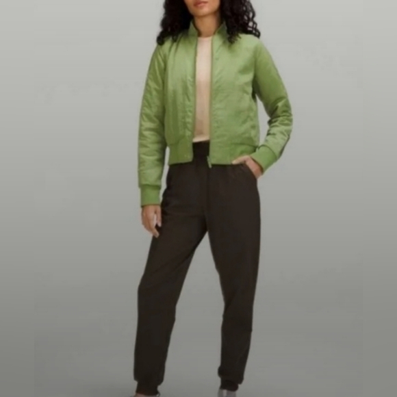 Lululemon Women’s Non-Stop Bomber Jacket Size 8 Reversible Green Foliage - Picture 2 of 13